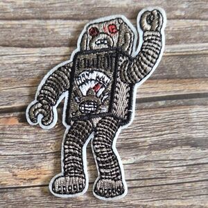 Retro Monster Robot 50s 40s Style Scifi Science Fiction   Droid Iron on Patch